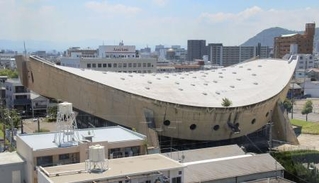 　丹下健三氏が設計した高松市の旧香川県立体育館