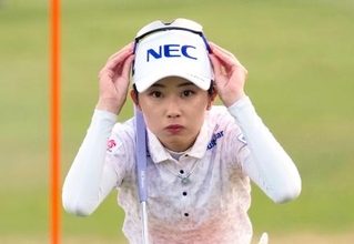 　第２日、通算７アンダーで２位の安田祐香＝石坂ＧＣ