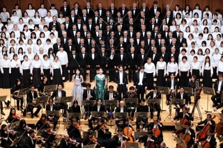 　「がん患者さんが歌う第九チャリティーコンサート」＝１９日午後、東京・池袋の東京芸術劇場（代表撮影）