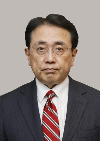 　赤沢亮正経産相