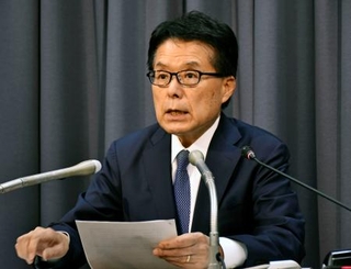 　記者会見する財政制度等審議会の増田寛也分科会長代理＝２８日午前、東京都千代田区
