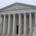 　米連邦最高裁＝２月、ワシントン（ゲッティ＝共同）