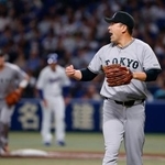 　１回を終え、雄たけびを上げる巨人・田中将＝バンテリンドーム