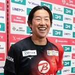 　取材に応じる上野由岐子投手＝２日、東京都新宿区