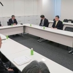 　自民、日本維新の会両党による九州新幹線長崎ルートに関する検討委員会の初会合＝２日午前、国会