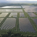 　大規模太陽光発電所（メガソーラー）＝２０２５年８月、北海道釧路町