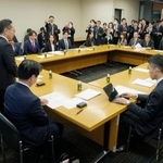 　国会内で開かれた「政治資金監視委員会」の制度設計を議論する会合＝３日午前