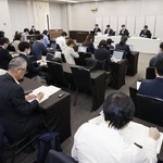 　東大のガバナンス体制を検証した第三者委員会の記者会見＝３日午後、東京都港区