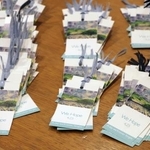 　「空色の会」のメンバーらが作ったしおり