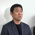 　欧州視察から帰国し取材に応じる森保監督＝７日、羽田空港