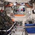 　ＮＡＳＡが公開した宇宙船オリオンの実物大模型内部＝７日、米テキサス州ヒューストンのジョンソン宇宙センター（共同）