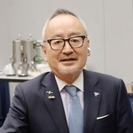 　インタビューに答えるスカパーＪＳＡＴの米倉英一社長（共同）