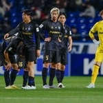 　バンコク・ユナイテッドに敗れ、肩を落とすＧ大阪イレブン＝パナスタ