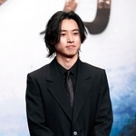 　２０２８年のＮＨＫ大河ドラマ「ジョン万」で主演を務める山崎賢人さん＝９日午後、東京・渋谷のＮＨＫ放送センター