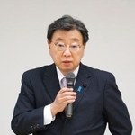 　自民党の「日本国国章損壊罪」を創設する法案の作成に向けたＰＴの会合であいさつする松野博一座長＝９日午後、東京・永田町の党本部