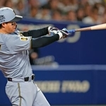 　１回阪神２死、森下が左越えに先制本塁打を放つ＝バンテリンドーム