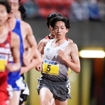 　男子５０００メートル（タイムレース）で３６位だった三浦龍司＝えがお健康スタジアム