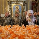 　ウクライナの首都キーウで、正教の復活祭を前に開かれた式典＝９日（ロイター＝共同）
