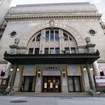 　大阪・道頓堀の「大阪松竹座」