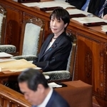 　衆院本会議で防災庁の設置関連法案の趣旨説明を聞く高市首相＝１４日午後