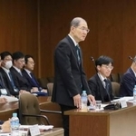 　会議であいさつする大阪メトロの河井英明社長＝１４日午後、大阪市役所