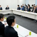 　国会で開かれた「社会保障国民会議」の実務者会議＝１５日午後