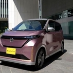 　改良された日産自動車の軽ＥＶ「サクラ」の最上位モデル＝１６日午前、横浜市