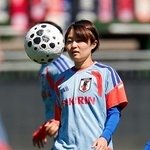 　米国との第３戦に向け調整する宮沢＝コマースシティー（共同）