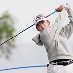 　第１ラウンド、９アンダーで首位の岩井千怜＝エルカバレロＣＣ（共同）