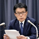 　記者会見する財政制度等審議会財政制度分科会の増田寛也会長代理＝１７日午後、東京都千代田区