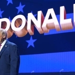 　トランプ米大統領＝１７日、米西部フェニックス（ＡＰ＝共同）