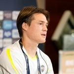 　準決勝のアルアハリ戦を前に記者会見する神戸・酒井＝１９日、ジッダ（共同）