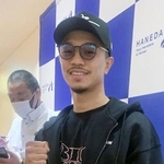 　米国合宿から帰国した中谷潤人＝１９日、羽田空港