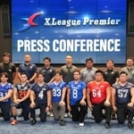 　Ｘリーグプレミアに出場するチームの選手ら＝２０日、東京都内