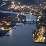 　三陸沖を震源とする地震で津波警報が出た岩手県宮古市の沿岸部。気象庁は北海道・三陸沖後発地震注意情報を発表した＝２０日午後６時４９分（共同通信社機から）