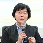 　取材に応じる漢翔航空工業の荘秀美社長＝２１日、台中市（共同）