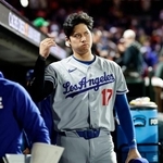 　ジャイアンツに敗れ、引き揚げるドジャース・大谷＝サンフランシスコ（共同）