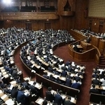 　衆院本会議＝２１日