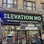 　ニューヨーク・マンハッタンにある州認可の大麻販売店＝２月（共同）