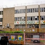 　園児ら７人が搬送される事故があった舞鶴保育園＝２３日午後、福岡市