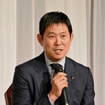 　「広島からエールを送る会」で話すサッカー日本代表の森保一監督＝２３日、広島市