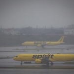 　米格安航空会社（ＬＣＣ）大手スピリット航空の航空機＝２３日、フロリダ州（ロイター＝共同）