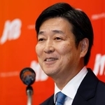 　ＪＴＢの社長就任が決まり、記者会見する青海友常務執行役員＝２４日午後、東京都内