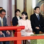 　宮内庁楽部による春季雅楽演奏会に臨まれる愛子さま＝２５日午後、皇居（代表撮影）