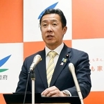 　記者会見する黄川田アイヌ施策相＝２８日午前、東京・永田町