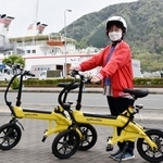 　境港観光協会が導入した特定小型原動機付き自転車＝２２日、鳥取県境港市