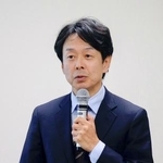 　記者会見する富山大の北村寛教授＝２８日午前、東京都中央区