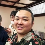 　力士会に出席した炎鵬＝２８日、両国国技館