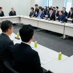 　国会で開かれた「社会保障国民会議」の実務者会議＝２８日午後