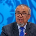 　記者会見する世界保健機関（ＷＨＯ）のテドロス事務局長＝２９日、ジュネーブ（ロイター＝共同）